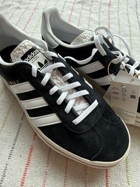 Adidas Gazelle Platform Sneakers Black White Suede Womens NWT